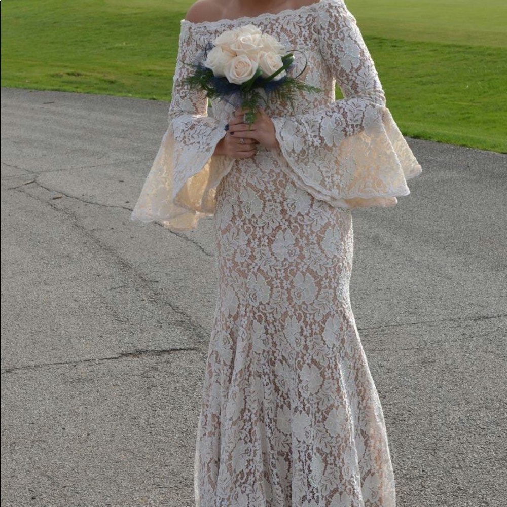 Lace prom dress